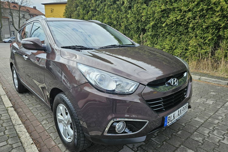 Hyundai ix35 Climatronic / Nawigacja / Podgrzewane fotele / Skóra , itd zdjęcie 2