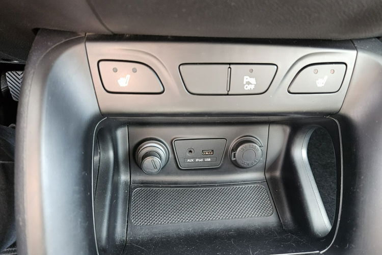 Hyundai ix35 Navi / Android + Kamera cofania / Podgrzewane fotele zdjęcie 12