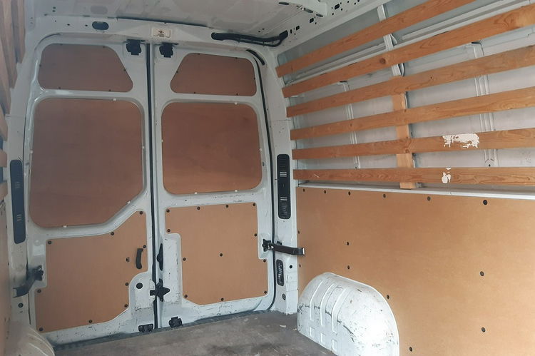 Nissan NV 400 zdjęcie 13