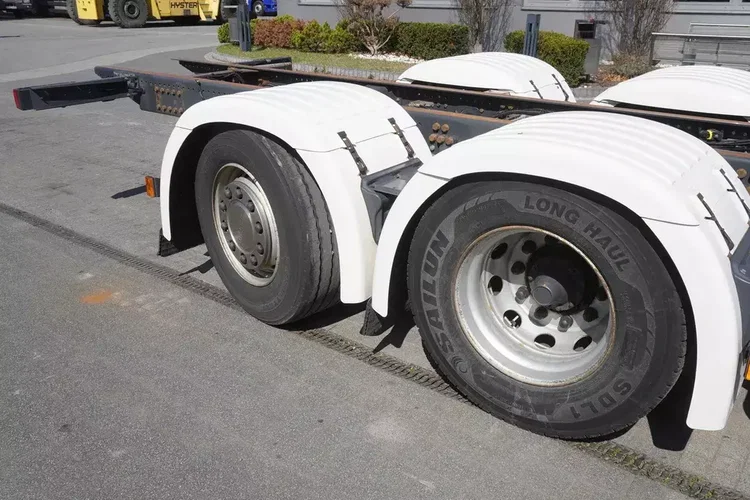 Scania R500 / Rama 7.7 m / 3. oś skrętna zdjęcie 13