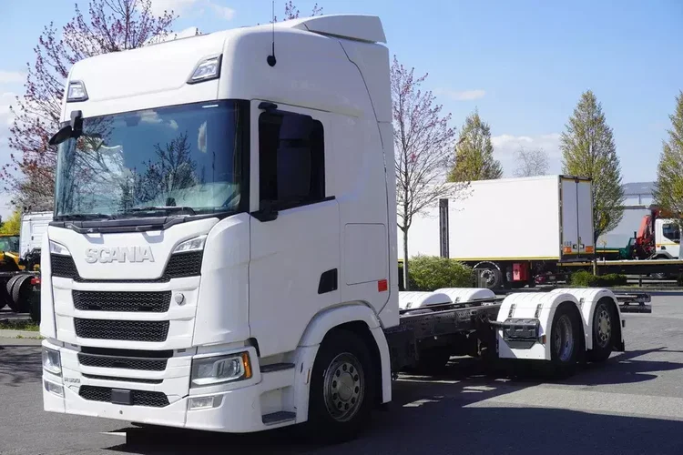 Scania R500 / Rama 7.7 m / 3. oś skrętna zdjęcie 8