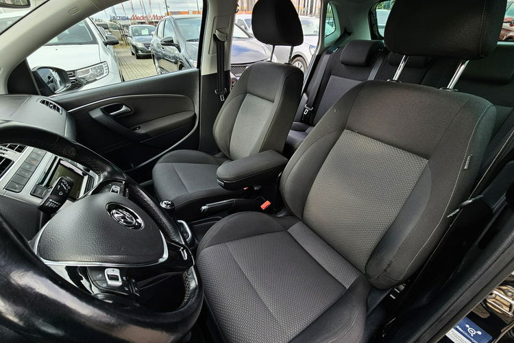 Volkswagen Polo radar, grzane fotele, alu, tempomat, klimatronik zdjęcie 10
