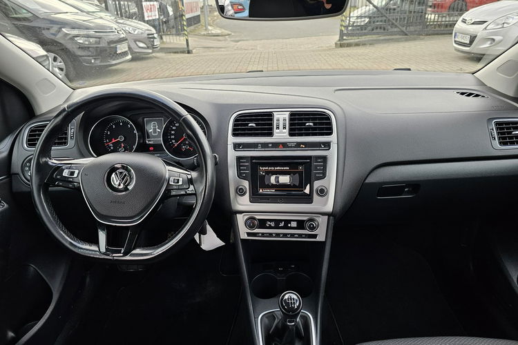 Volkswagen Polo radar, grzane fotele, alu, tempomat, klimatronik zdjęcie 18