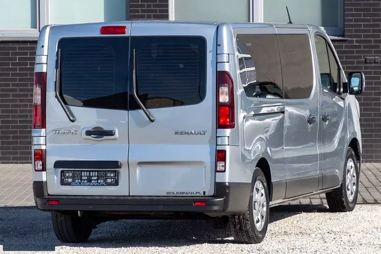 Renault trafic zdjęcie 2