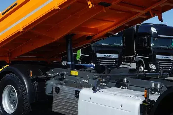 DAF / CF / 370 / EURO 6 / WYWROTKA 3 STRONNA / ŁAD. 8750 KG zdjęcie 16