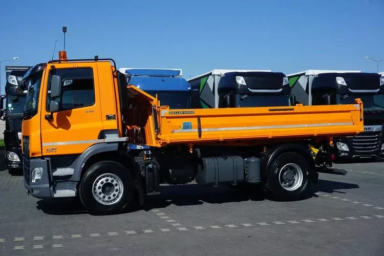 DAF / CF / 370 / EURO 6 / WYWROTKA 3 STRONNA / ŁAD. 8750 KG zdjęcie 25