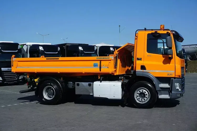 DAF / CF / 370 / EURO 6 / WYWROTKA 3 STRONNA / ŁAD. 8750 KG zdjęcie 32