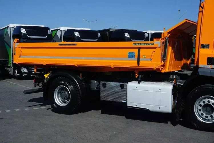 DAF / CF / 370 / EURO 6 / WYWROTKA 3 STRONNA / ŁAD. 8750 KG zdjęcie 35