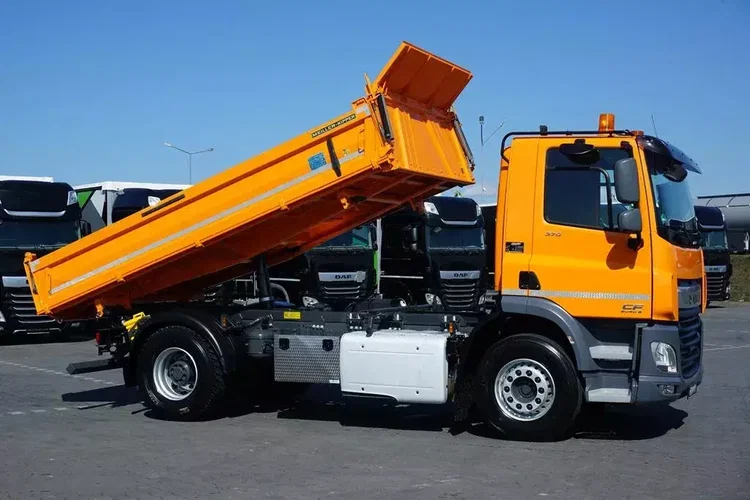 DAF / CF / 370 / EURO 6 / WYWROTKA 3 STRONNA / ŁAD. 8750 KG zdjęcie 4