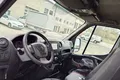 samochód dostawczy Renault zdjęcie 5
