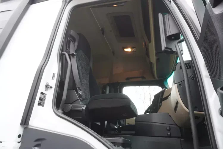 Mercedes Actros 2545 6×2 MP5 / FULL ADR / zdjęcie 30