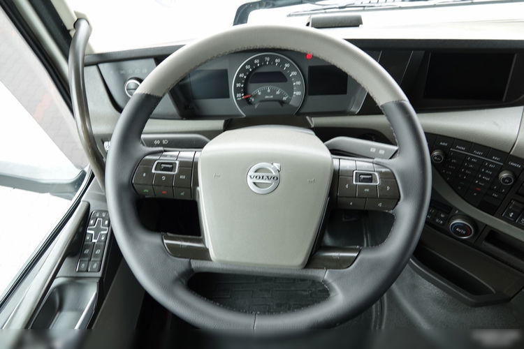 Volvo FH 500 / KLIMA POSTOJOWA / ALUFELGI  / PO KONTRAKCIE SERWISOWYM / SPROWADZONY zdjęcie 29