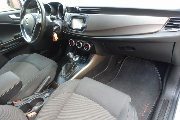 Alfa Romeo Giulietta Oferta Prywatna Salon Polska 100% Org. Lakier zdjęcie 14