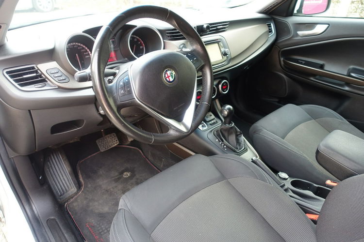 Alfa Romeo Giulietta Oferta Prywatna Salon Polska 100% Org. Lakier zdjęcie 9