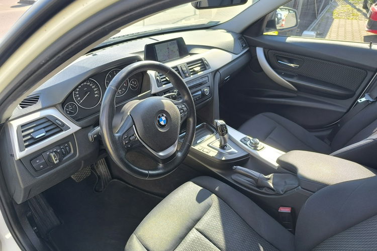 BMW 320 2.0d 163KM Automat Navi Szyberdach zdjęcie 14