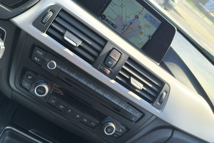 BMW 320 2.0d 163KM Automat Navi Szyberdach zdjęcie 16