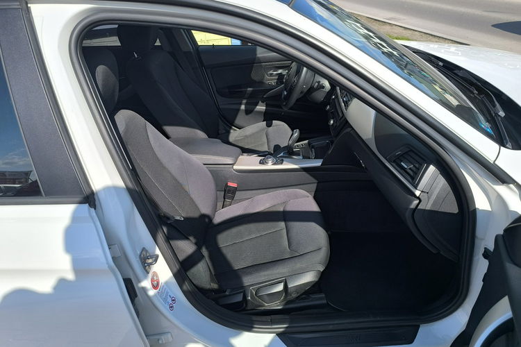 BMW 320 2.0d 163KM Automat Navi Szyberdach zdjęcie 24