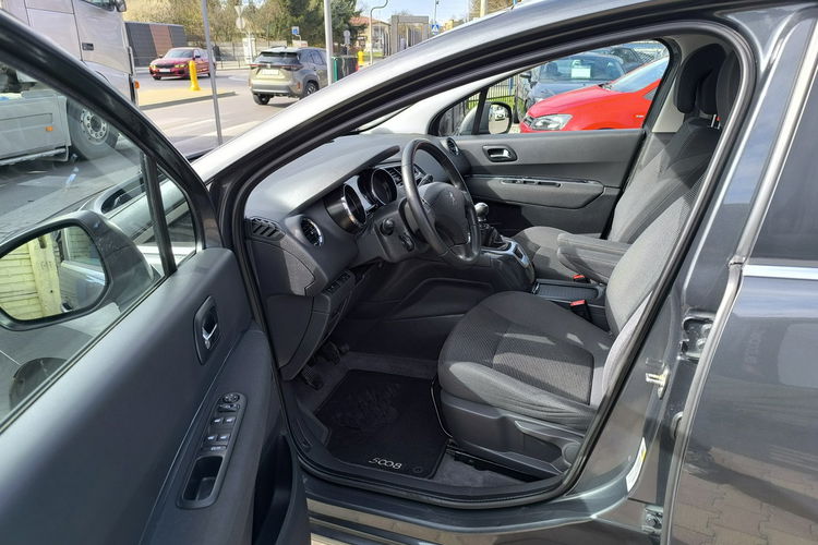 Peugeot 5008 2.0 HDi 16V 150KM Lift Klimatronic zdjęcie 13