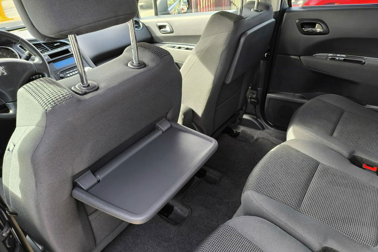 Peugeot 5008 2.0 HDi 16V 150KM Lift Klimatronic zdjęcie 18