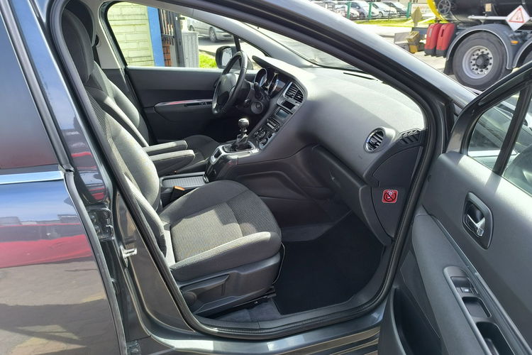 Peugeot 5008 2.0 HDi 16V 150KM Lift Klimatronic zdjęcie 23