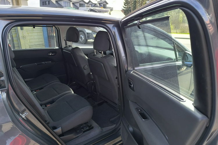 Peugeot 5008 2.0 HDi 16V 150KM Lift Klimatronic zdjęcie 28