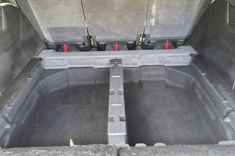 Peugeot 5008 2.0 HDi 16V 150KM Lift Klimatronic zdjęcie 30
