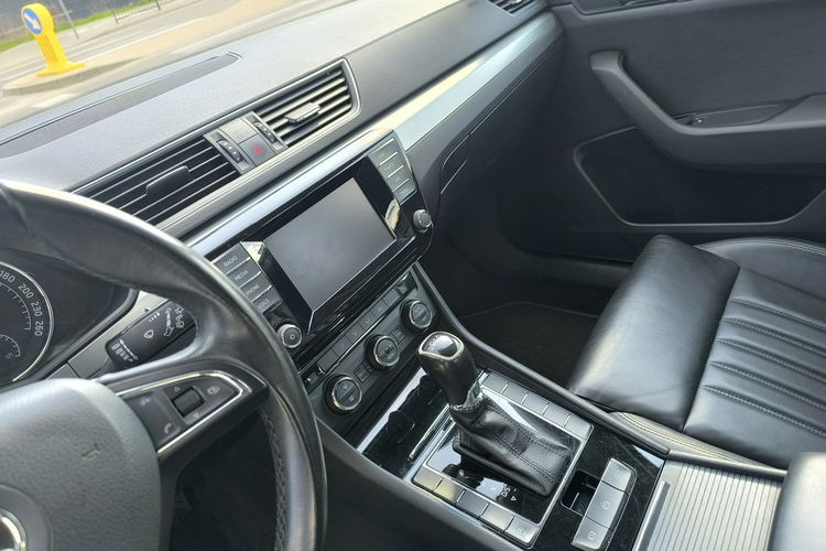 Skoda Superb 1.6 TDi 120KM Skóra Automat zdjęcie 14