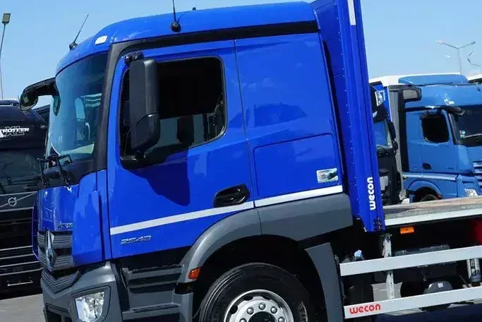 Mercedes ACTROS / 2543 / ACC / E 6 / PEŁNY ADR / PLATFORMA / ZAWIESIE POD WÓZEK zdjęcie 24