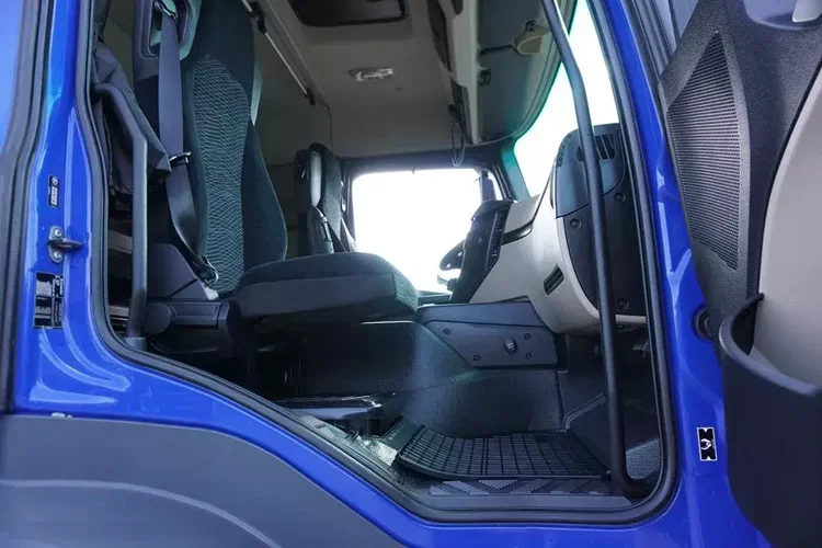 Mercedes ACTROS / 2543 / ACC / E 6 / PEŁNY ADR / PLATFORMA / ZAWIESIE POD WÓZEK zdjęcie 32