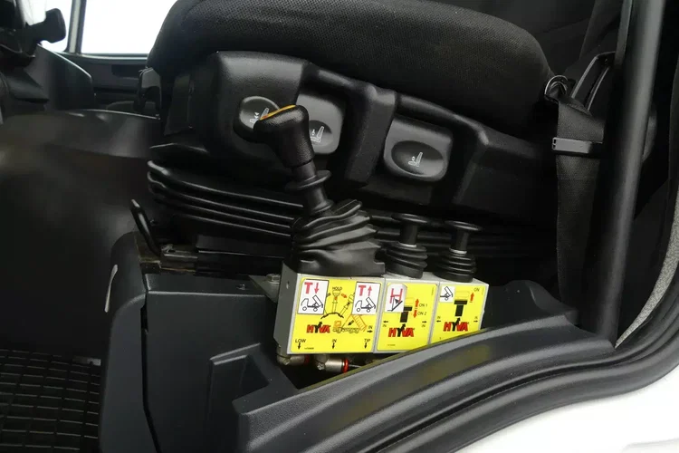 Iveco X-WAY 420 / 6x4 / KH-KIPPER 3 STRONNY / HYDROBURTA / WYWROTKA / zdjęcie 31