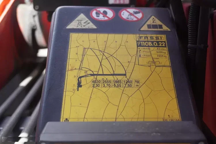 Iveco Stralis 310 / 34 tys. km / HDS Fassi 4t 400 MTH / Burtowy zdjęcie 18