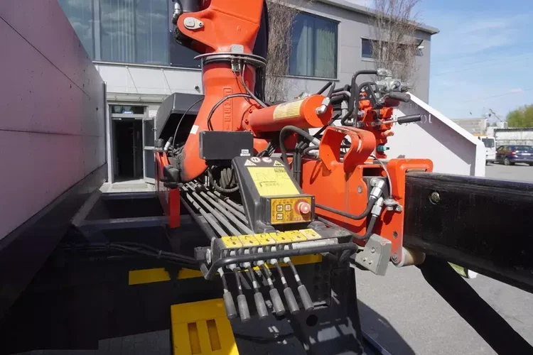 Iveco Stralis 310 / 34 tys. km / HDS Fassi 4t 400 MTH / Burtowy zdjęcie 20