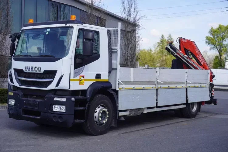 Iveco Stralis 310 / 34 tys. km / HDS Fassi 4t 400 MTH / Burtowy zdjęcie 4