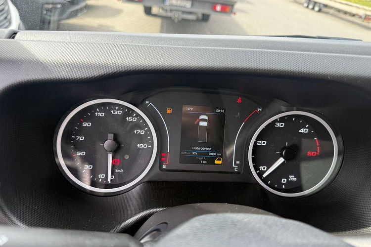 IVECO DAILY 35C 16 zdjęcie 6