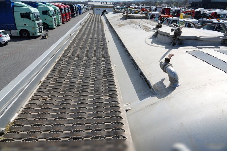 Feldbinder CEMENTONACZEPA / 37 000 L / SILOS / SAF  zdjęcie 14