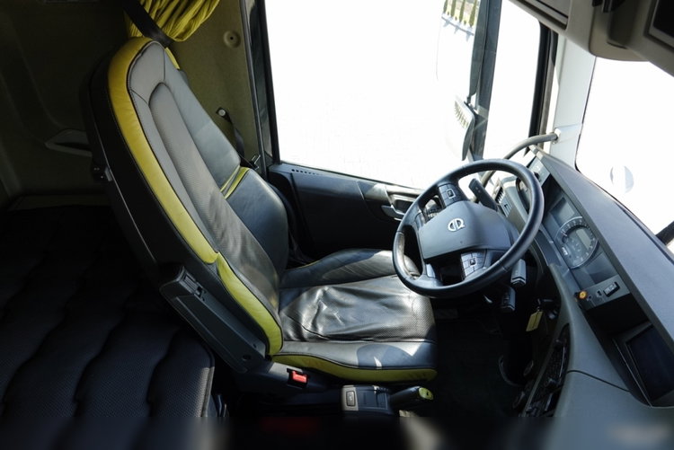 Volvo FH 16 / 750 KM / 6X4 / RAMA DŁ. 8 M / 373 TYS. KM  / DO ZABUDOWY zdjęcie 36