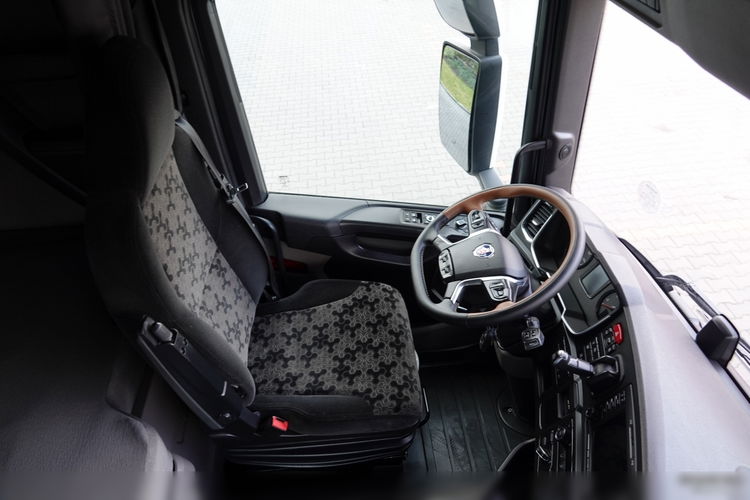 Scania R 500 / RETARDER / OPONY 100% / PRZÓD NA PODUSZKACH /   PO KONTRAKCIE SERWISOWYM zdjęcie 28