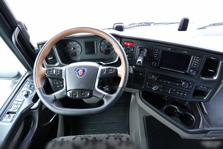 Scania R 500 / RETARDER / OPONY 100% / PRZÓD NA PODUSZKACH /   PO KONTRAKCIE SERWISOWYM zdjęcie 30