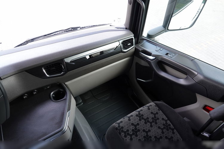Scania R 500 / RETARDER / OPONY 100% / PRZÓD NA PODUSZKACH /   PO KONTRAKCIE SERWISOWYM zdjęcie 33