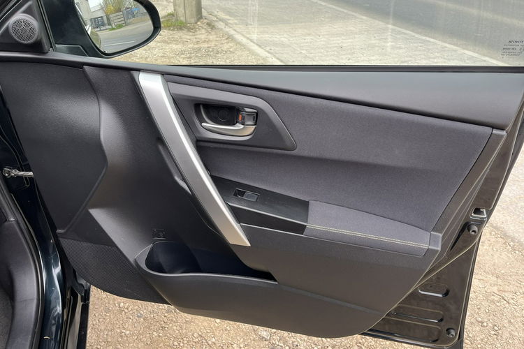 Toyota Auris 1.8 1wł Oryginal Lakier Klima Alu Automat Stan BDB Bezwypadk Opłacony zdjęcie 25