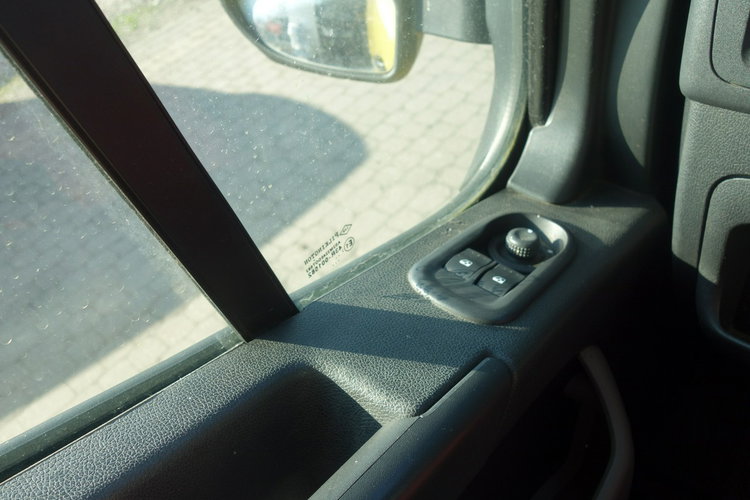 Opel Movano 1 właściciel stan perfekcyjny klimatyzacja tempomat zdjęcie 11