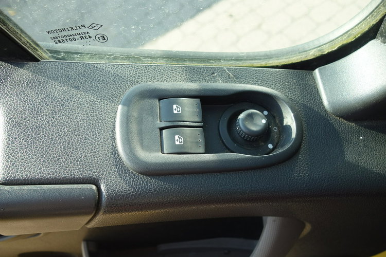 Opel Movano 1 właściciel stan perfekcyjny klimatyzacja tempomat zdjęcie 12