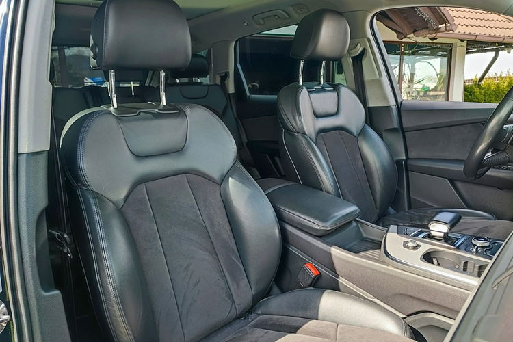 Audi Q7 quattro + 7 miejsc + automat zdjęcie 12