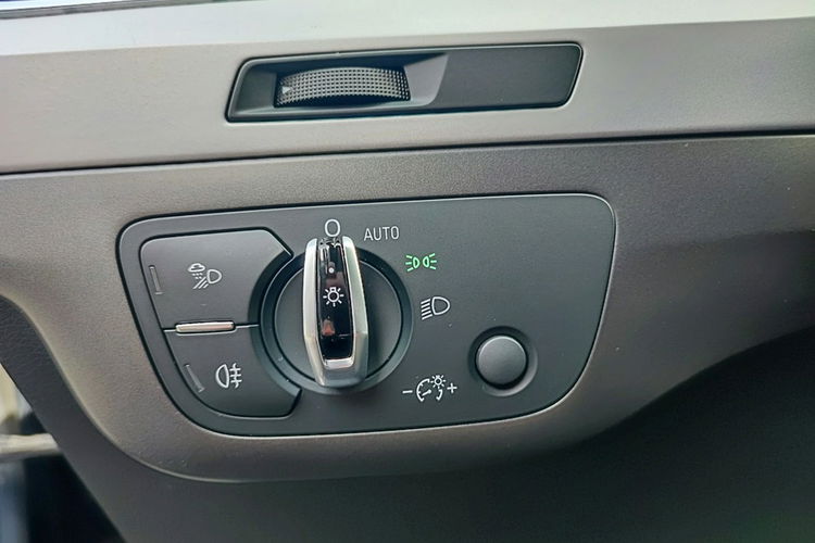 Audi Q7 quattro + 7 miejsc + automat zdjęcie 25