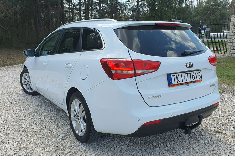 Kia Cee'd 1.6 CRDi 136KM # XL # Absolutna Full Opcja # # Super Stan zdjęcie 4