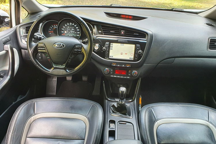 Kia Cee'd 1.6 CRDi 136KM # XL # Absolutna Full Opcja # # Super Stan zdjęcie 5