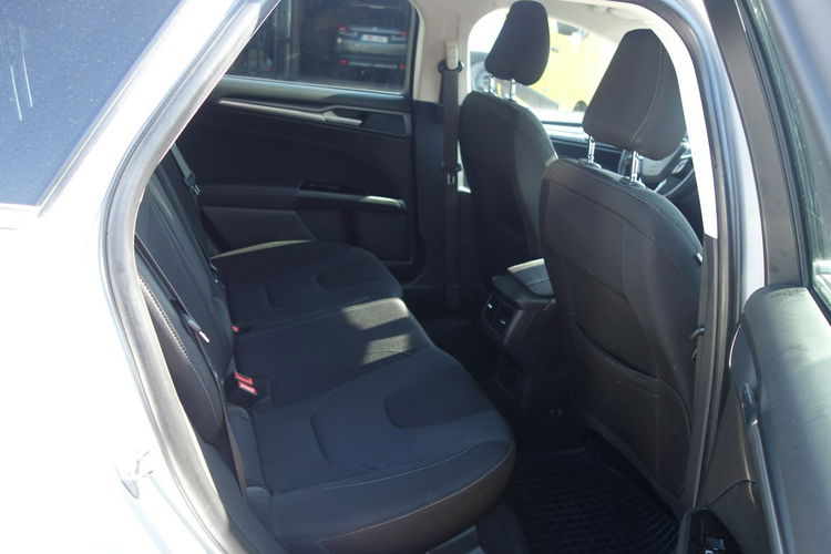 Mondeo Ford Mondeo 2.0 zdjęcie 11