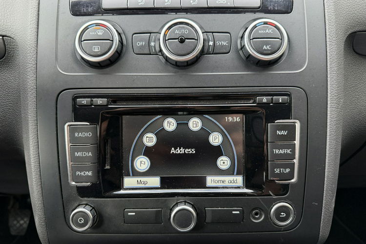 Volkswagen Touran zadbany - oryginalny przebieg zdjęcie 10