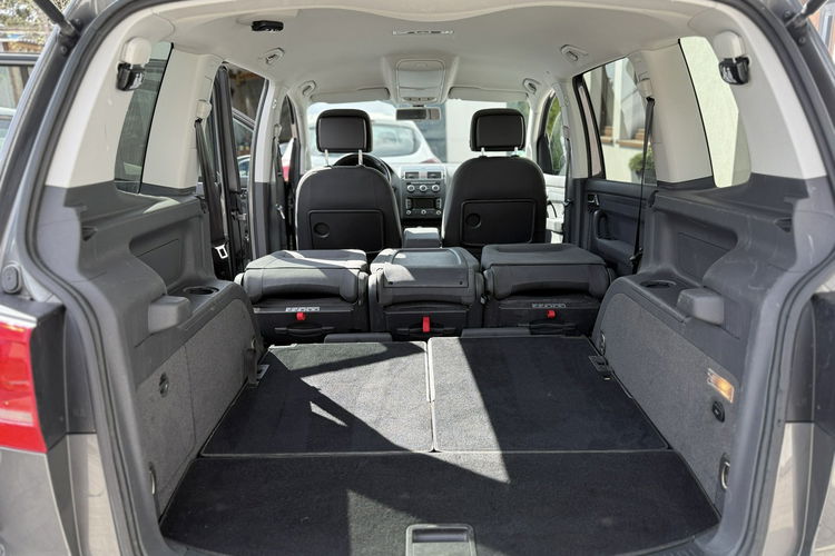 Volkswagen Touran zadbany - oryginalny przebieg zdjęcie 15