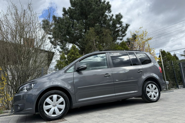 Volkswagen Touran zadbany - oryginalny przebieg zdjęcie 24